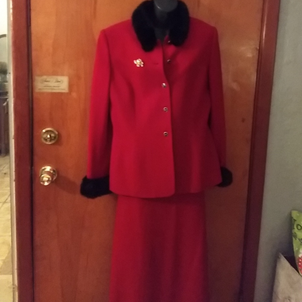 Red and black suit size 12